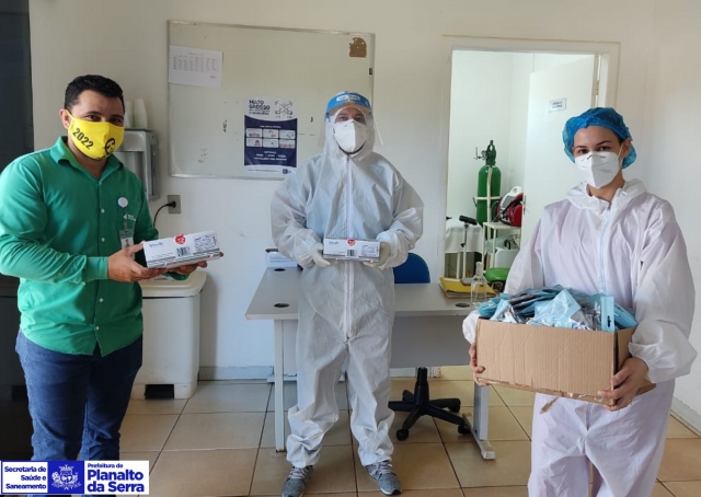 O Município de Planalto da Serra recebeu nessa quinta-feira (15/04), a doação de 40 testes rápidos (swab) para a detecção do COVID-19 e 160 máscaras cirúrgicas modelo N95.
